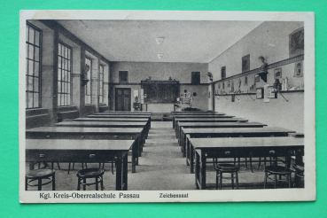 AK Passau / 1920er Jahre / Königliche Kreis Oberrealschule Schule / Zeichensaal